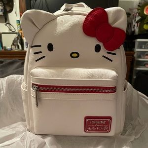 NWT Hello Kitty White Loungefly Backpack